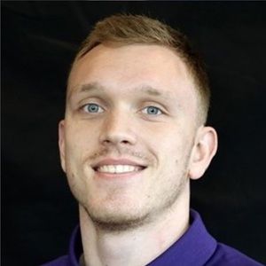 Meet your Posher, Dominic